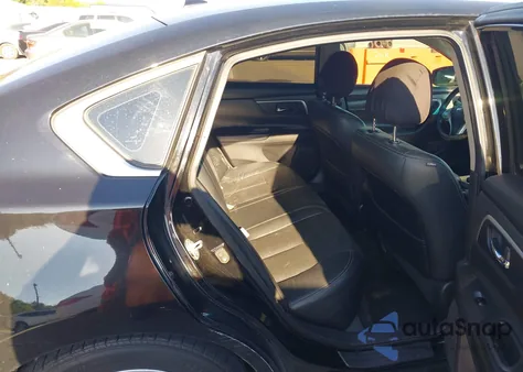 2017 Nissan Altima 2.5 Sl z USA, uszkodzony, nr VIN 1N4AL3AP7HC245242